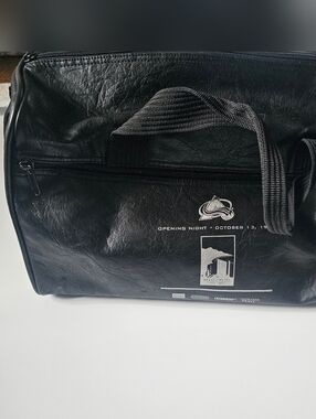 NHL AVALANCHE HOCKEY  OPENING NIGHT DUFFLE BAG PEPSI CENTER DENVER OCT 13 1999